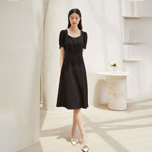 Lucidy/鲁思蒂黑色短袖连衣裙2023新款女夏季泡泡袖气质中长裙子