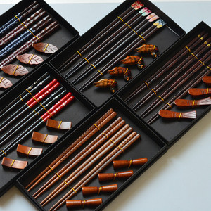 日式筷子套装家用轻奢高档红檀木实木一人一筷防滑筷子架筷托礼品
