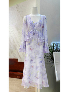 夏装搭配一整套气质名媛垂坠感紫色碎花雪纺吊带连衣裙外罩两件套