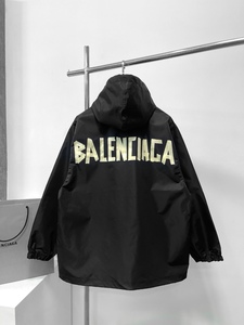 Balenciaga巴黎世家TAPE TYPE美文纸黄贴胶带Logo冲锋衣夹克外套