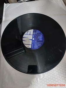 卢冠廷(天鸟)黑胶唱片,品相一般般,不影响播放,感兴趣的朋友议价