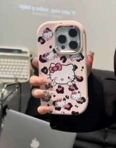 可爱粉豹纹kitty猫适用于iphone15plus手机壳14promax苹果13pro软硅胶12新款11全包xs防摔78p卡通15pro小众xr