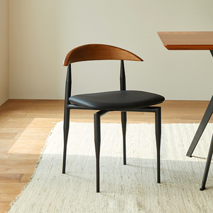 北欧中古工业风餐桌餐椅家用钢架牛角椅现代简约咖啡椅实木靠背椅