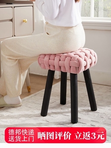 梳妆台专用椅子北欧实木化妆凳轻奢高颜值凳子卧室房间高级椅女生