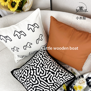 沙发抱枕米色不含芯床头法式拼接十字皮革靠枕几何刺绣高端橙定制