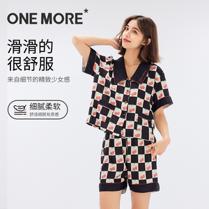 one more冰丝棋盘格樱桃家居服套装女夏季衬衫领短款仿真丝2件套