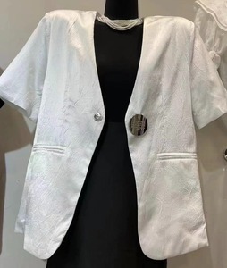 韩版设计感小众无领宽松西装外套女2024夏季新款休闲上衣白色西服