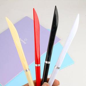 办公文具物流用塑料刀型开箱圆珠笔塑料开箱刀广告笔