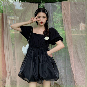 夏季韩版2021新款时尚洋气A字短款方领泡泡短袖蓬蓬连衣裙女学生