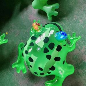 青蛙气球儿童发光弹跳网红小青蛙玩具充气夜市批发摆摊青蛙人偶服