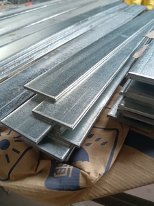 无孔 镀锌扁铁钢板直条带钢焊接连接铁片