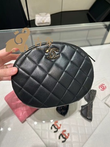 Chanel香奈儿24P新款女包黑色羊皮菱格纹珐琅双C链条椭圆形相机包