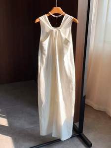 法式小香风高级感白色连衣裙夏季简约气质后背交叉打结无袖中长裙