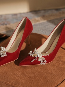 红蜻蜓席妍高跟鞋女细跟2024年新款中式尖头单鞋秀禾婚纱红色新娘