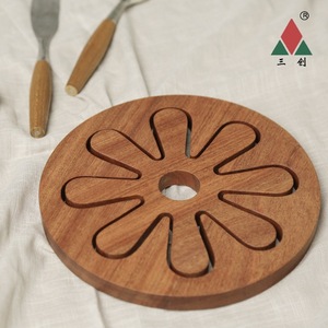 三创 实木锅垫 整木乌檀木圆形碗垫 家用花瓣木垫 加厚隔热垫