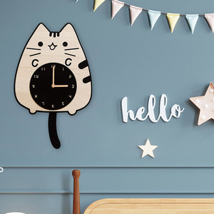 儿童房卡通猫咪摇尾巴墙上挂钟 卧室静音创意时钟幼儿园可爱钟表