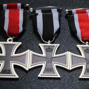 铁十字徽章勋章德意志二战德国德军骑士普鲁士十字鹰做旧绶带胸针