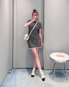 法国代购Miumiu/缪繆新款裙子撞色字母条纹拼接连衣裙针织短裙