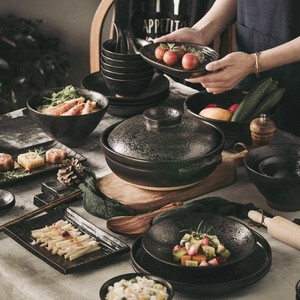 日墨瓦轻奢碗碟套装日式和风家用黑色复古陶瓷碗盘筷餐具乔迁送礼