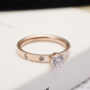 日韩时尚钛钢六爪大钻戒玫瑰金戒指 简约送女友礼物手环