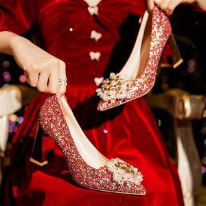 水晶亮片新娘结婚鞋女2023年新款红色秀禾服孕妇中式粗跟高跟鞋子
