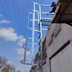 镀锌钢爬梯护笼护栏安全工程绝缘登高基坑水井梯笼平台消防固定梯
