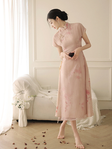 茉茉新中式旗袍年轻款少女2024新款连衣裙复古气质高端日常穿粉色