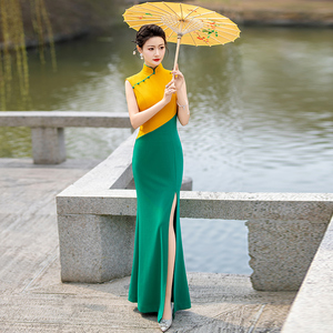 高端走秀旗袍表演出服中国风2024年新款黄色模特形体礼仪晚礼服裙