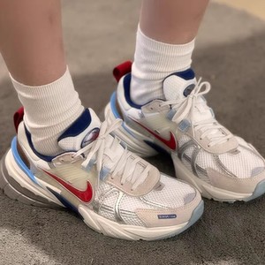 Nike耐克秋冬新款男鞋V2K RUN运动女增高气垫轻便跑步女鞋HF5724