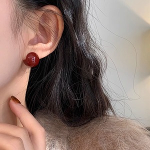 巴黎设计师CooLee 小众设计感法式波多尔红圆球显白耳环女耳钉