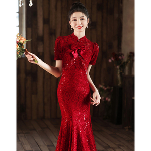 夏季敬酒服2024新款新娘高级感蕾丝鱼尾订婚礼服女红色连衣裙修身
