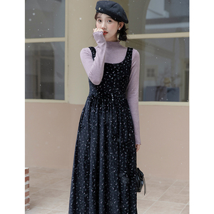 黑色丝绒背带连衣裙2023新款女秋冬季紫色打底衫温柔气质两件套装