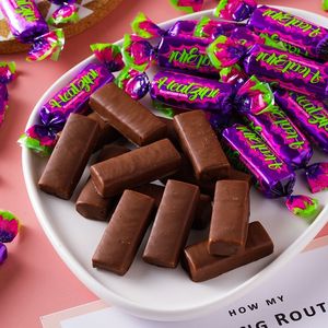 俄罗斯风味国产紫皮糖巧克力夹心糖果花生酥糖休闲零食婚庆喜糖