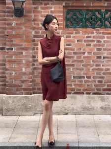 新中式国风盘扣无袖连衣裙女夏季2024新款设计感改良旗袍背心裙子