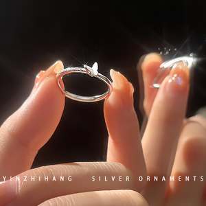 S925银蝴蝶戒指小众设计轻奢高级感女生素圈2024新款可调节银饰品