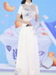 杨紫同款中式旗袍2024改良版长裙白色艺考礼服超仙纯色复古连衣裙