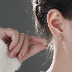 天然和田玉耳钉925纯银耳环女养耳洞简约复古轻奢高级感气质耳饰
