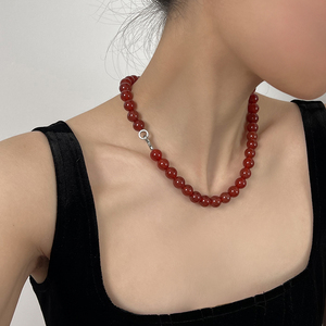 DOUDOUSTORE 新年氛围感酒红色红玛瑙项链女高品质手工串珠毛衣链