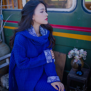 新疆旅游穿搭秋冬季旅行民族风连衣裙子西藏服装女装川西北长袍子