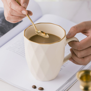 ins北欧风陶瓷马克杯带勺简约咖啡杯 小清新家用茶水杯子定做logo