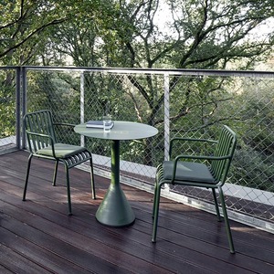 奶茶店咖啡厅简约休闲庭院户外桌椅铁艺彩色露天套装组合设计桌子
