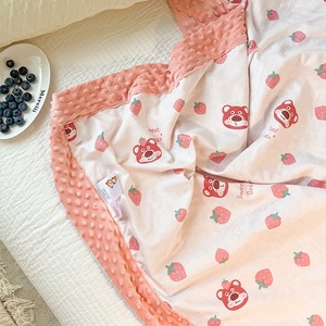 A类纯棉双层纱草莓熊婴儿安抚毛毯 儿童夏被薄毯子幼儿园午睡盖毯