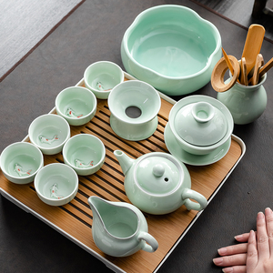 青瓷茶具套装盖碗茶壶彩绘鱼杯家用简约陶瓷套装鲤鱼功夫品茗茶杯