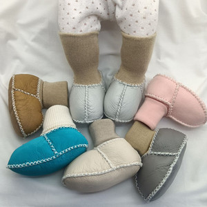 羊皮毛一体婴儿学步鞋秋冬袜鞋6-12个月男女宝宝加厚软底防滑棉靴