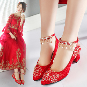 婚鞋女2024新款红色平底新娘鞋粗跟中式秀禾结婚鞋子孕妇敬酒红鞋