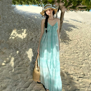云南大理法式拍照连衣裙海南三亚海边度假裙巴厘岛旅游穿搭吊带裙