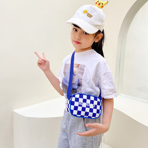 新款男孩女童小包包斜跨韩版ins百搭时尚儿童帆布包可爱小包单肩