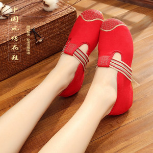 红色春夏素版松紧休闲坡跟女单鞋老北京绣花布鞋民族风广场舞女鞋