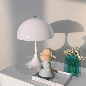 法式奶油台灯卧室床头灯蘑菇包豪斯中古浪漫白色沙发边氛围落地灯