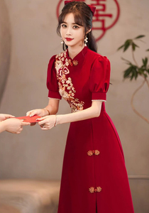 中式旗袍敬酒服新娘高级感红色结婚礼服订婚连衣裙女长款平时可穿